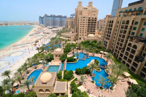 Seaview+Full access to beach club+High Floor⎮2-BR Palm Jumeirah